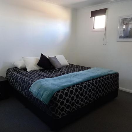 Twin Swans Motel Inverell Buitenkant foto
