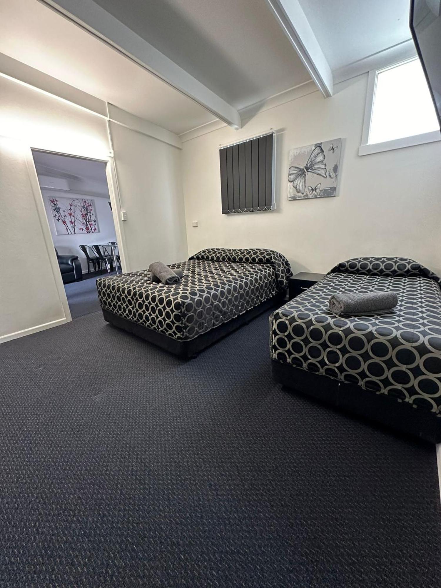 Twin Swans Motel Inverell Buitenkant foto